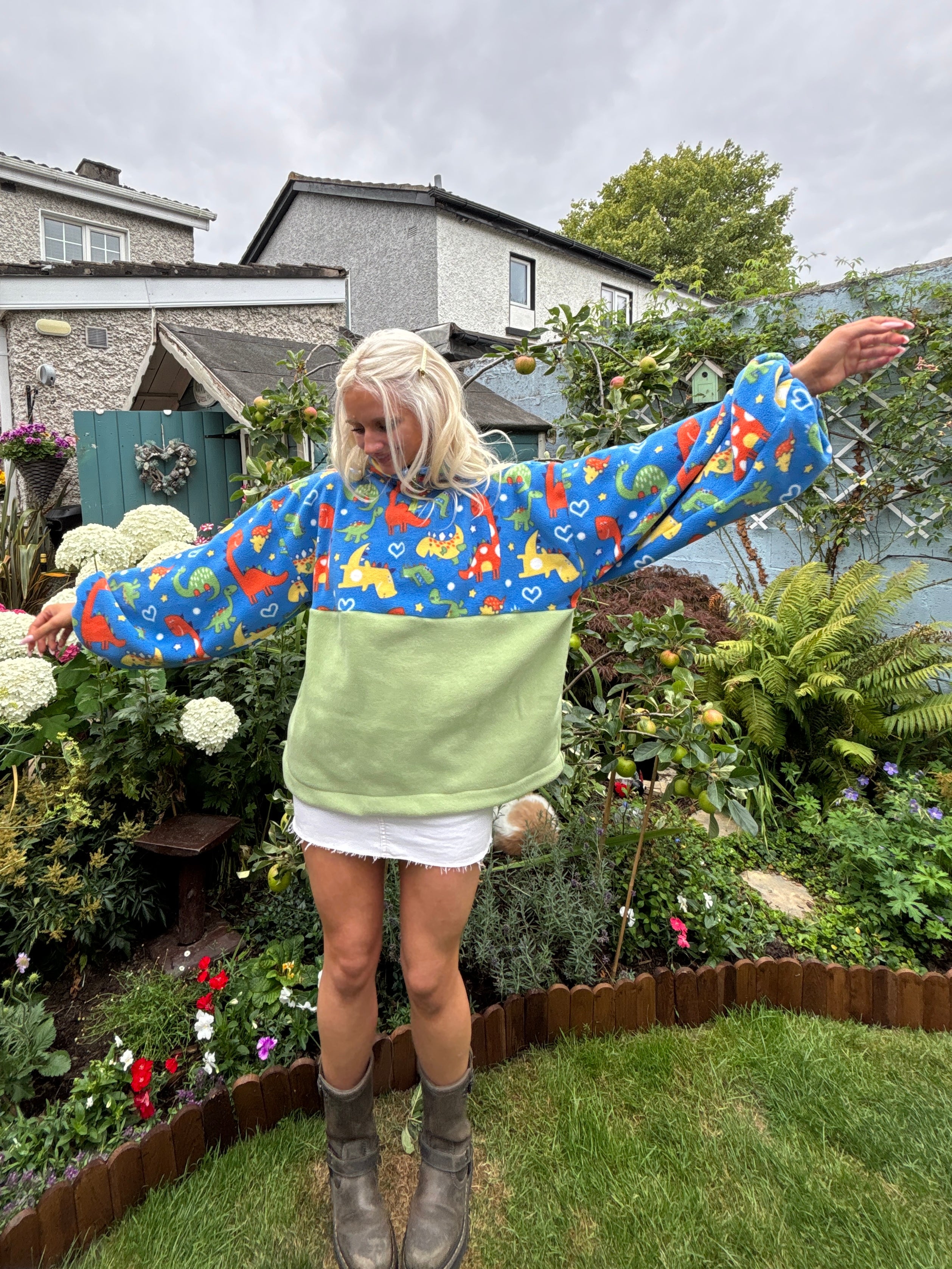 Dinosaur Blue Fleece M/L
