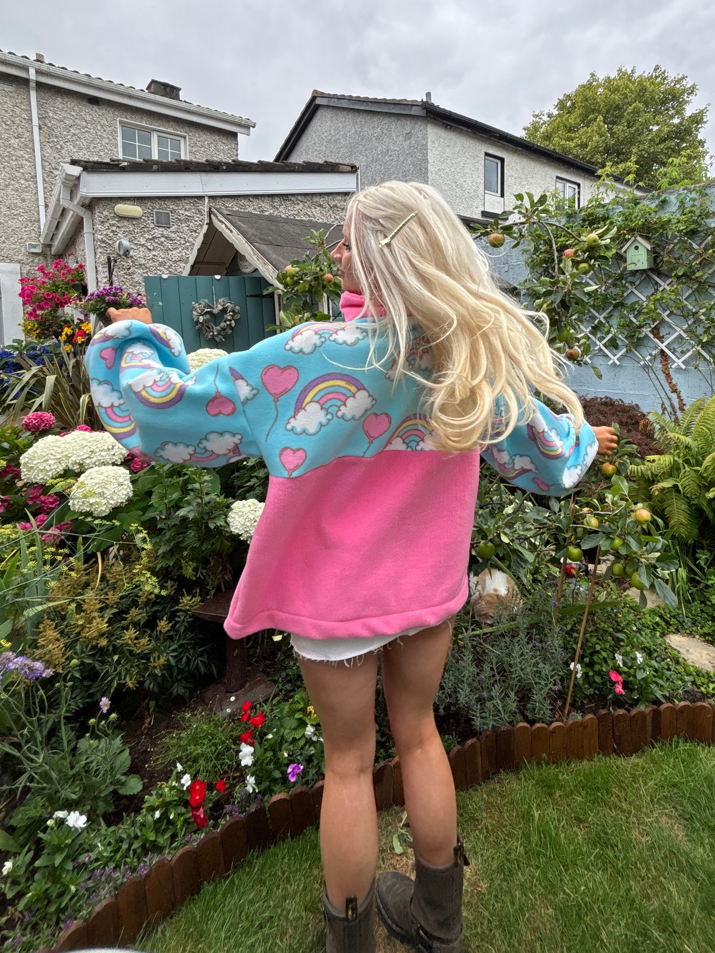 Rainbow Fleece M/L